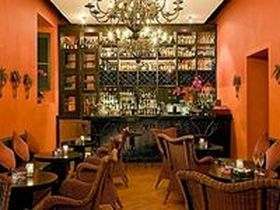 Hotel-Nicolas-de-Ovando-Bar